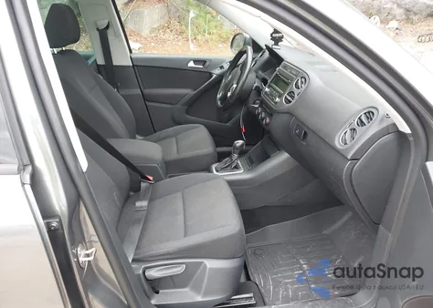 2013 Volkswagen Tiguan S из США, поврежденный, VIN WVGBV3AX9DW088326